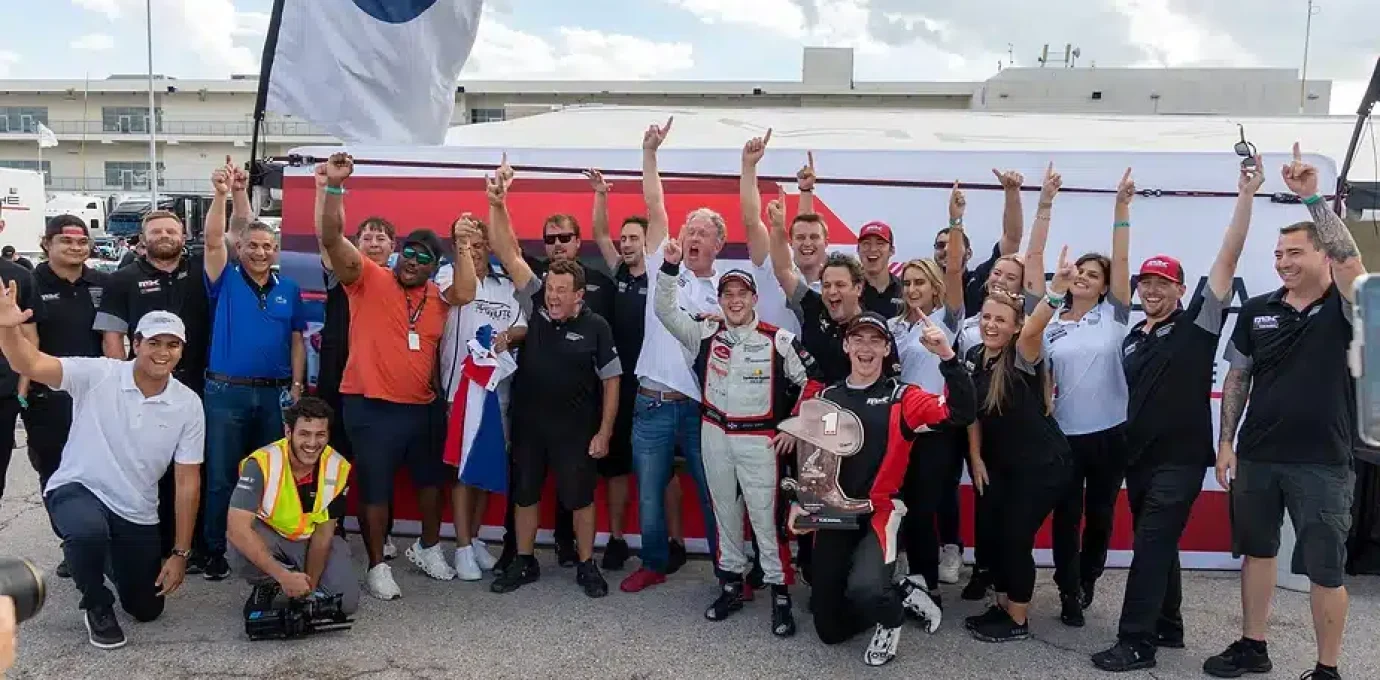 Llibre Wins 2022 Pscna Gt3 Cup 991 Championship